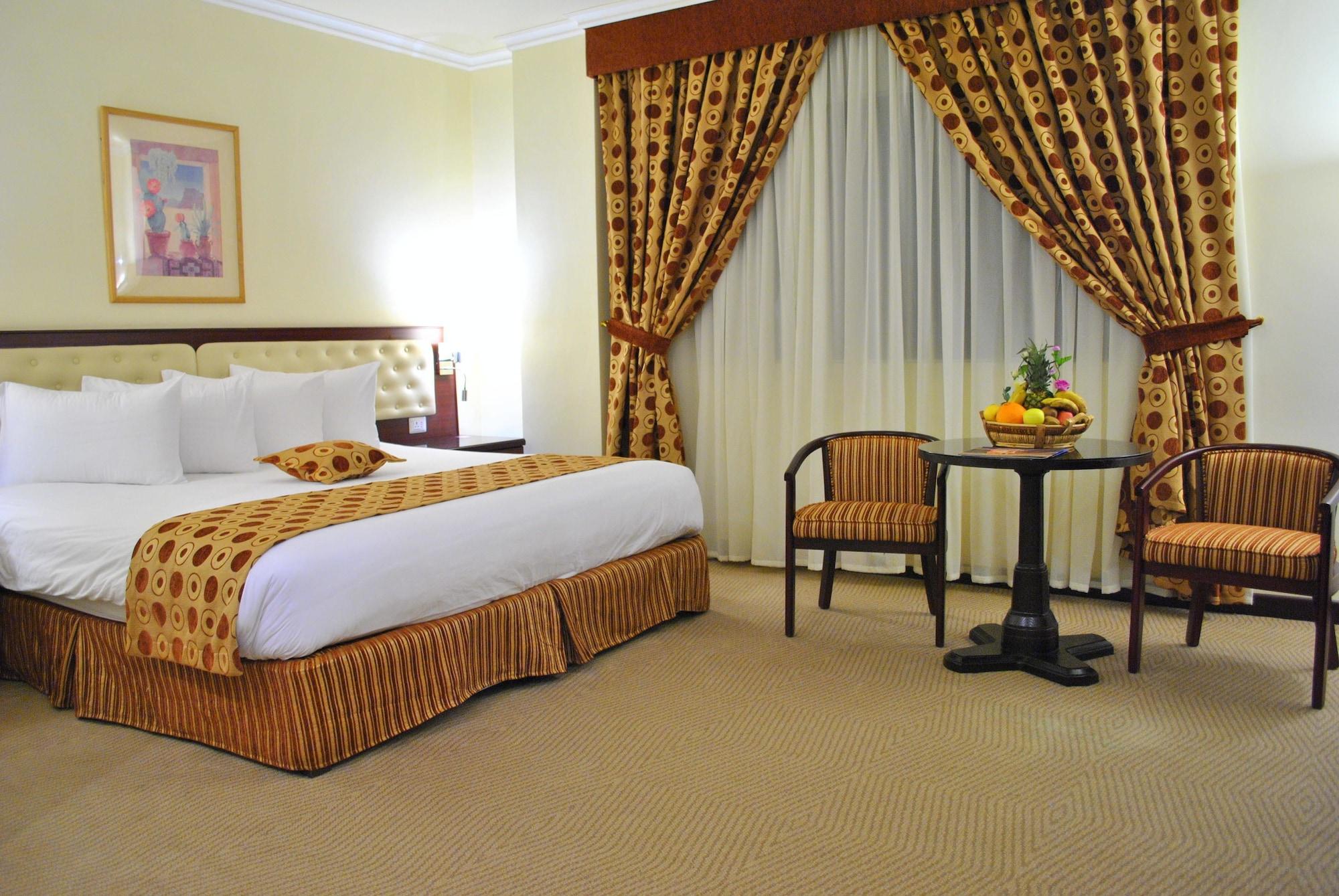 Larsa Hotel 3*